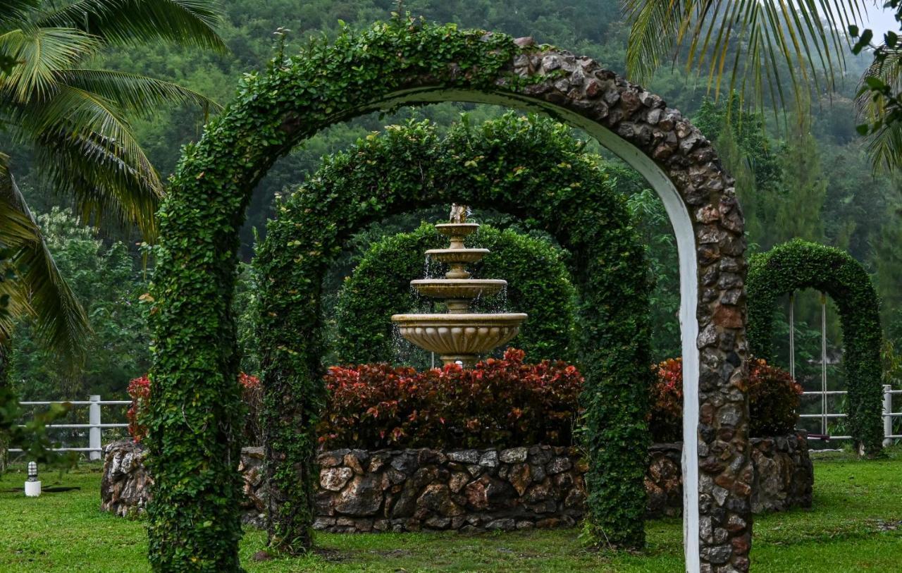 Swiss Valley Hip Resort Suan Phueng Luaran gambar