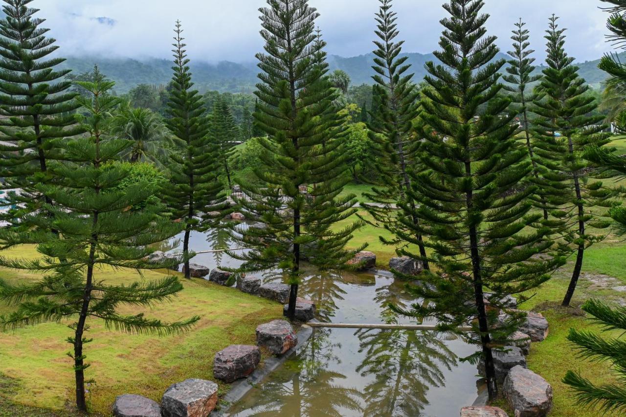 Swiss Valley Hip Resort Suan Phueng Luaran gambar