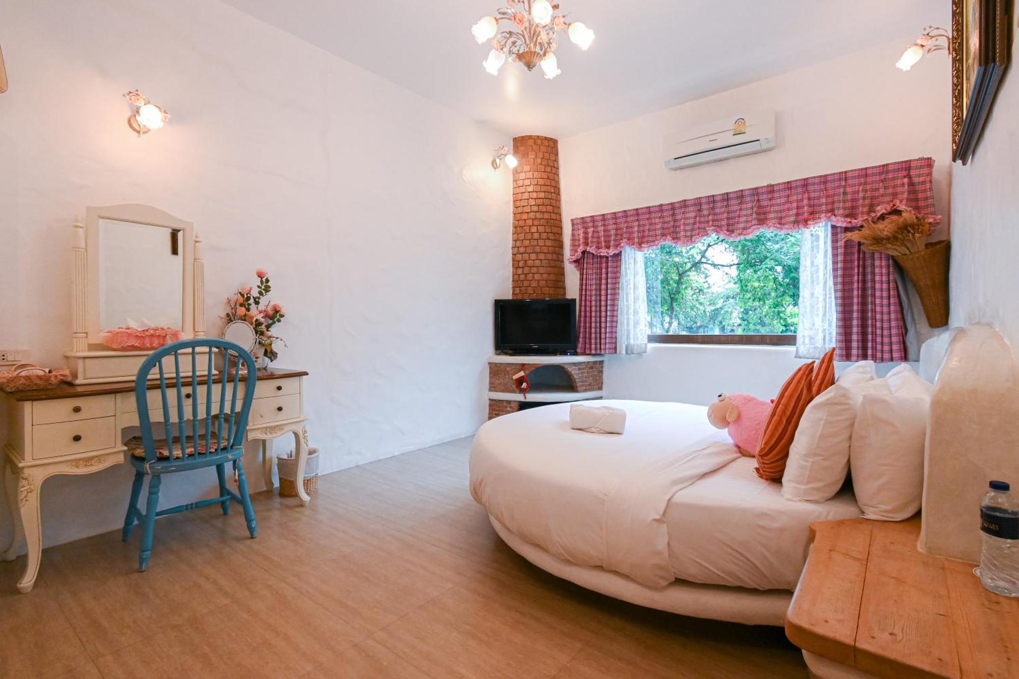 Swiss Valley Hip Resort Suan Phueng Bilik gambar