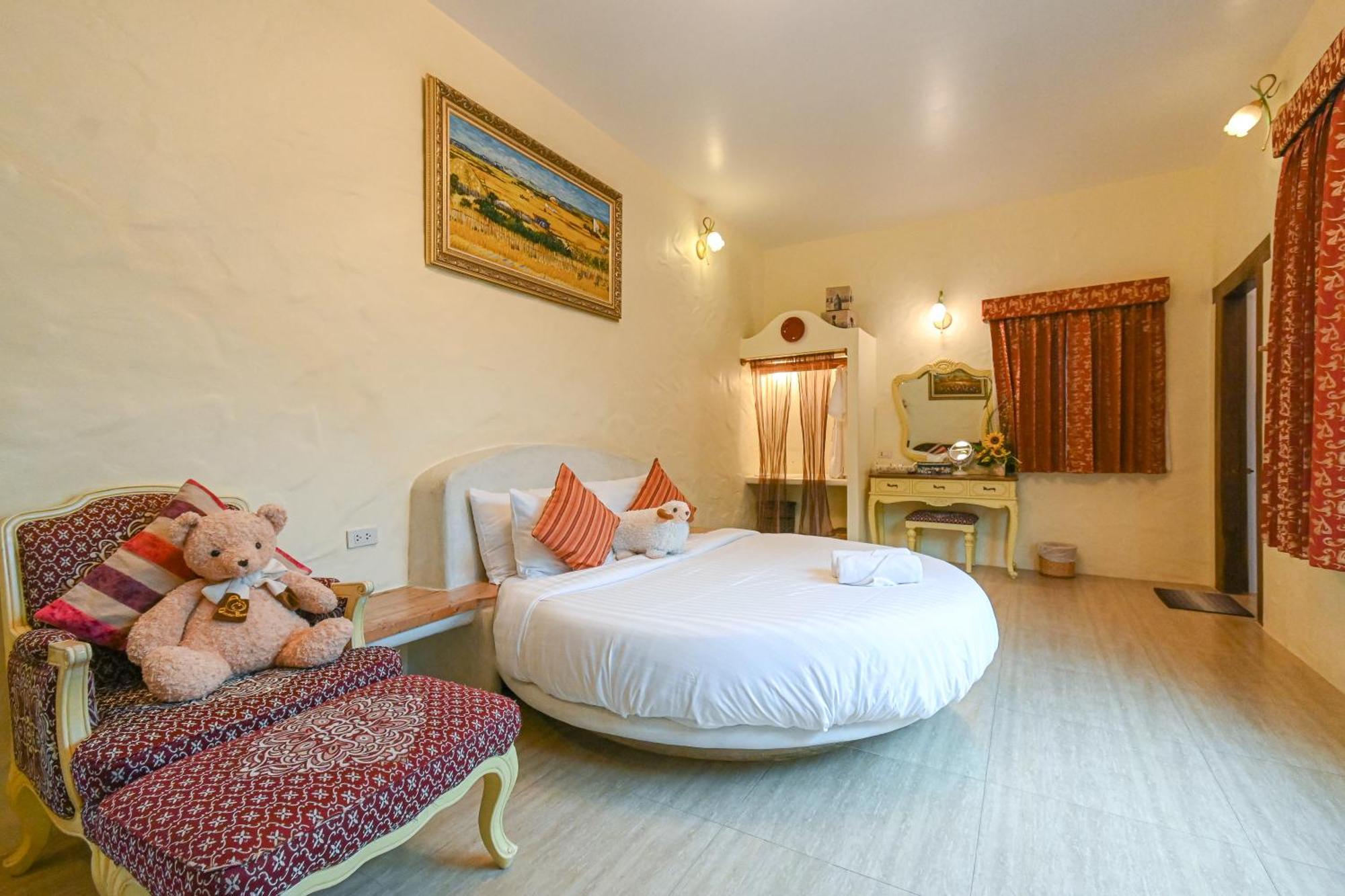 Swiss Valley Hip Resort Suan Phueng Bilik gambar
