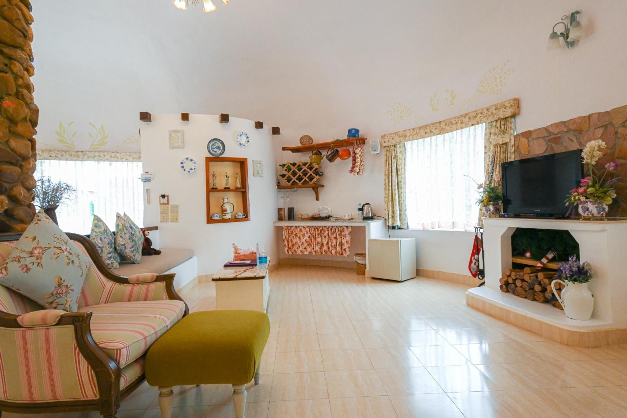 Swiss Valley Hip Resort Suan Phueng Bilik gambar